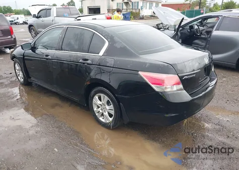 2010 Honda Accord 2.4 Lx-P z USA, uszkodzony, nr VIN 1HGCP2F41AA121650